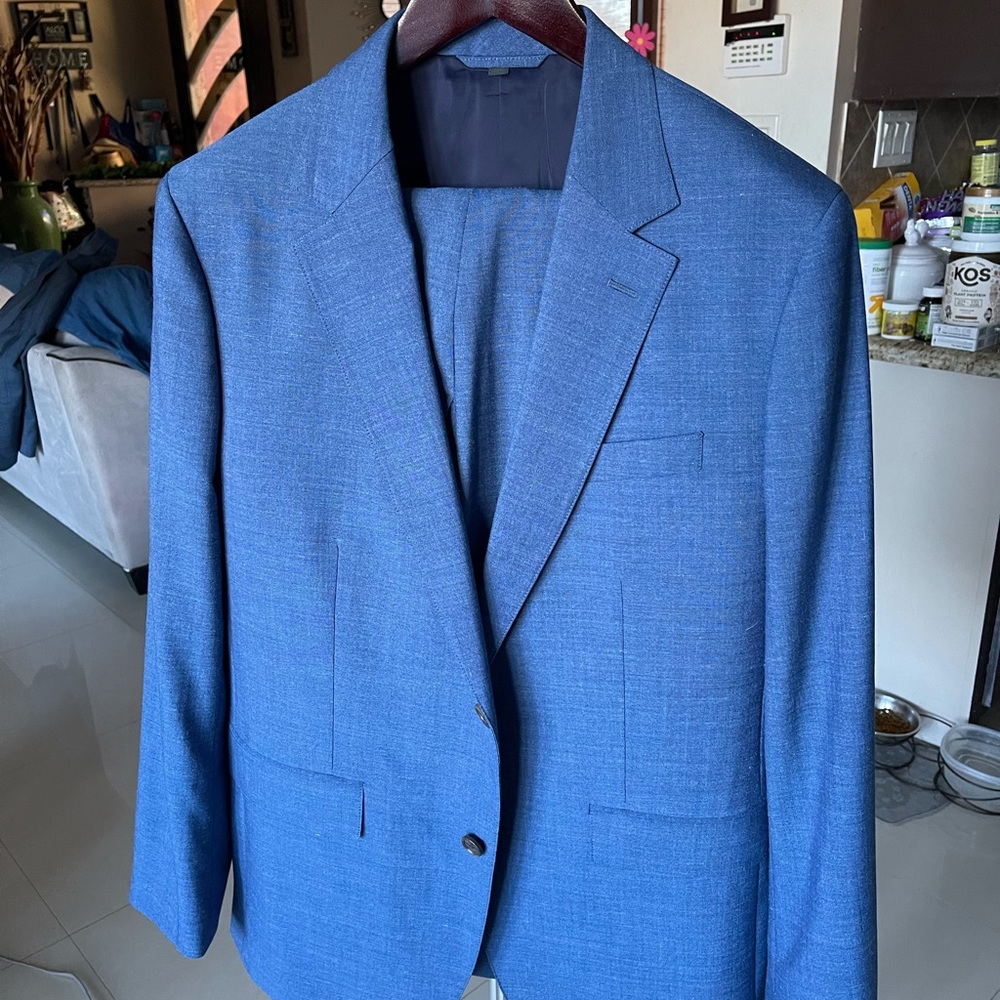 Bonobos jetsetter suit in blue weave